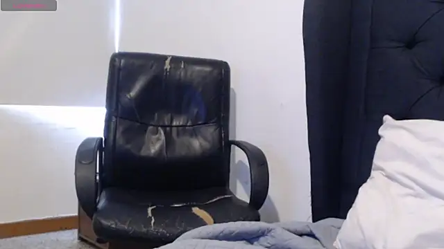 EmaGw online show from November 2, 2025, 6:13 pm