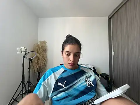 dakota le online show from July 22, 2026, 1:57 pm