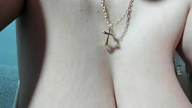 Snapshot of SexxyMeriem chatting on September 19, 2025, 12:53 pm SexxyMeriem online show from September 19, 2025, 12:53 pm