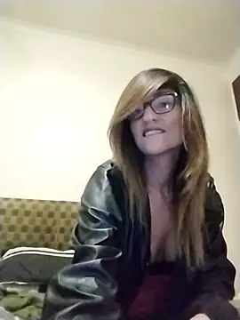 Snapshot of karmicQueen669 chatting on April 15, 2026, 5:06 pm karmicQueen669 online show from April 15, 2026, 5:06 pm