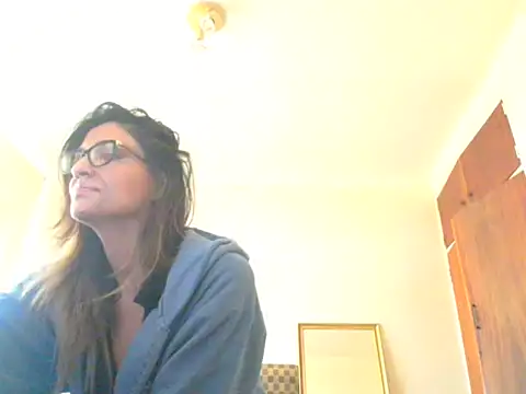 karmicQueen669 online show from July 22, 2026, 1:02 pm