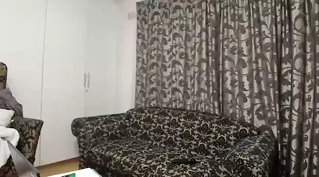 karmicQueen669 online show from January 23, 2025, 10:33 pm