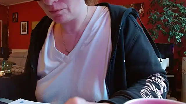 cruellaculdenfer67 online show from April 3, 2026, 7:15 am