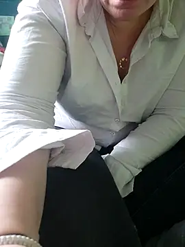 cruellaculdenfer67 online show from February 13, 2026, 8:25 am