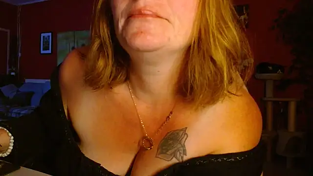 cruellaculdenfer67 online show from June 3, 2026, 8:57 pm