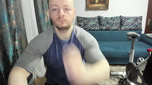 xxxWildxThoughtsxxx online show from March 9, 2025, 9:14 pm