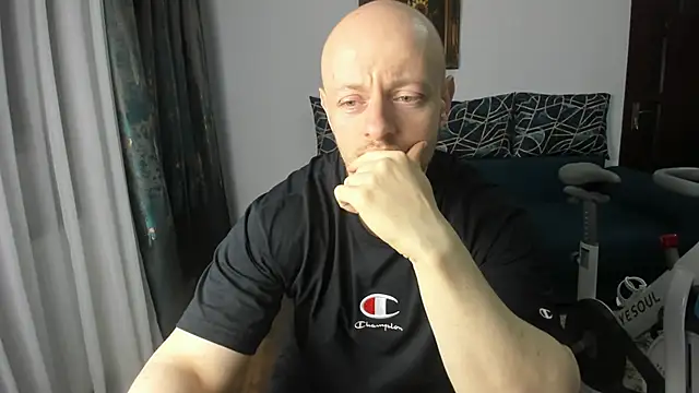 xxxWildxThoughtsxxx online show from February 1, 2025, 11:06 pm