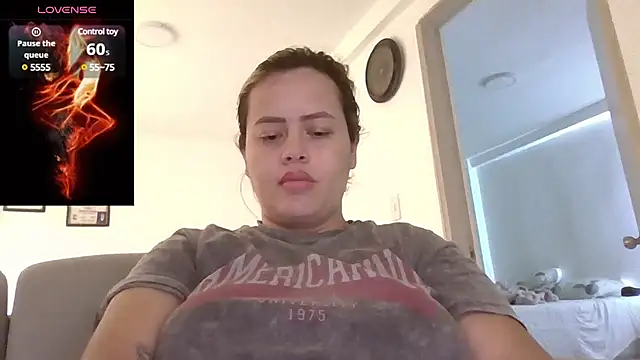 Snapshot of saramartinez1000 chatting on March 17, 2025, 6:32 pm saramartinez1000 online show from March 17, 2025, 6:32 pm