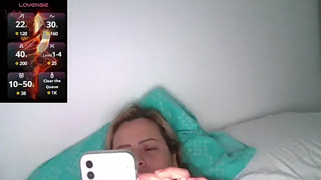 Snapshot of saramartinez1000 chatting on March 5, 2025, 3:08 am saramartinez1000 online show from March 5, 2025, 3:08 am