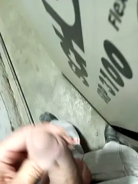 Din0071 online show from January 16, 2025, 10:44 pm