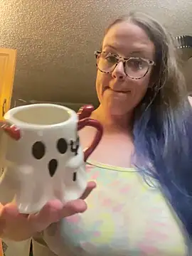 velvetta  online show from September 22, 2025, 6:08 am