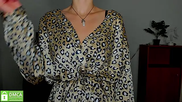 annakillianox online show from October 24, 2025, 5:28 am