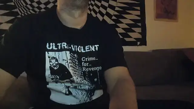 Snapshot of soulfuck92 chatting on October 31, 2025, 5:20 pm soulfuck92 online show from October 31, 2025, 5:20 pm