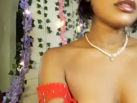 Snapshot of VictoireFeller chatting on January 7, 2025, 12:55 am VictoireFeller online show from January 7, 2025, 12:55 am