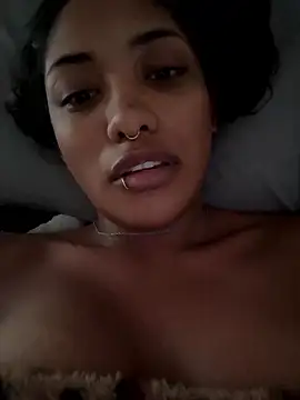 Snapshot of VictoireFeller chatting on January 13, 2026, 1:15 pm VictoireFeller online show from January 13, 2026, 1:15 pm