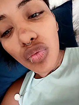 Snapshot of VictoireFeller chatting on January 6, 2026, 3:16 pm VictoireFeller online show from January 6, 2026, 3:16 pm