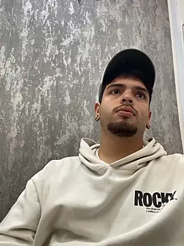 Snapshot of kurtz3 chatting on October 22, 2025, 5:12 pm kurtz3 online show from October 22, 2025, 5:12 pm