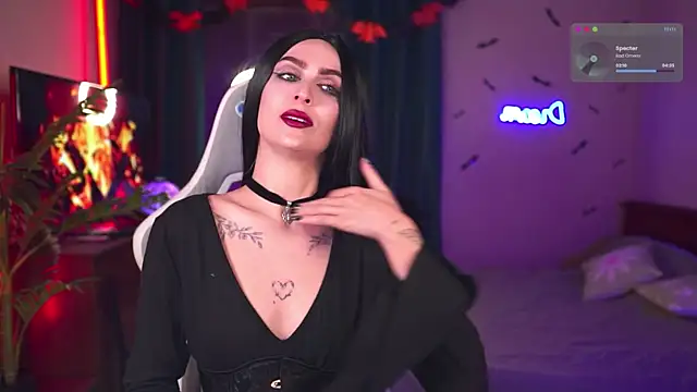 Snapshot of Kamila_icee chatting on October 30, 2025, 8:17 pm Kamila icee online show from October 30, 2025, 8:17 pm