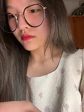 Krixxi22 online show from March 6, 2026, 5:41 pm