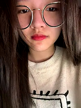 Snapshot of Krixxi22 chatting on November 22, 2025, 2:16 pm Krixxi22 online show from November 22, 2025, 2:16 pm