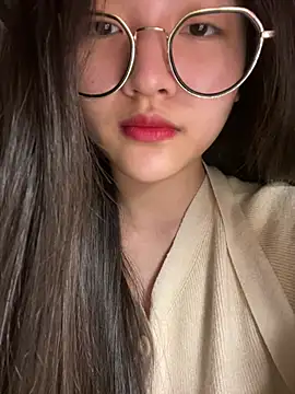 Krixxi22 online show from February 13, 2026, 6:41 pm