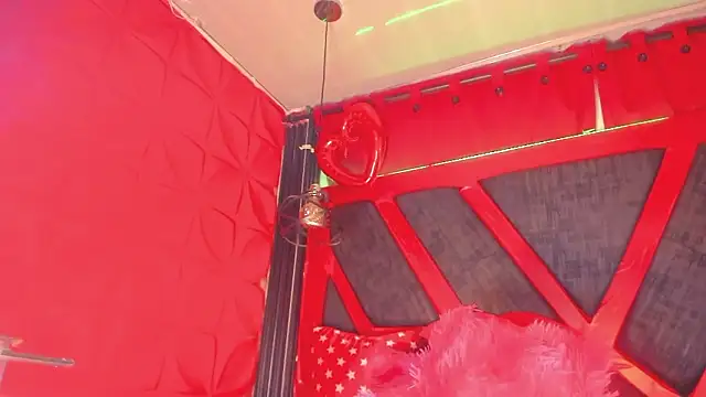 Snapshot of Taylor-hardcore chatting on January 12, 2026, 3:19 pm Taylor-hardcore online show from January 12, 2026, 3:19 pm