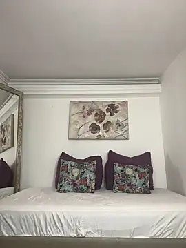 Snapshot of rubi_star chatting on November 6, 2025, 5:28 pm rubi star online show from November 6, 2025, 5:28 pm