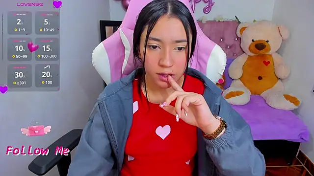 karla cute01 online show from November 11, 2025, 5:13 am