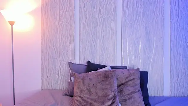 Snapshot of EmmaCollemann chatting on February 22, 2025, 4:19 pm EmmaCollemann online show from February 22, 2025, 4:19 pm