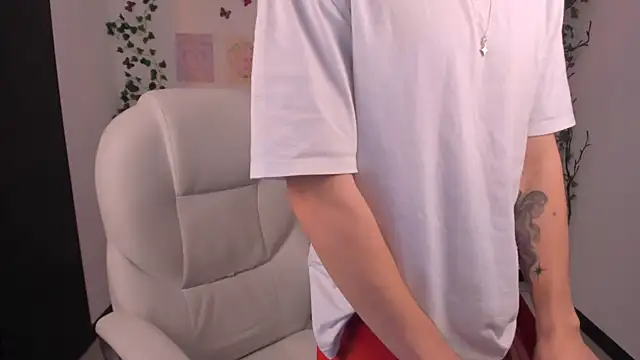 Snapshot of Angelo_duarte chatting on September 26, 2025, 6:04 pm Angelo duarte online show from September 26, 2025, 6:04 pm