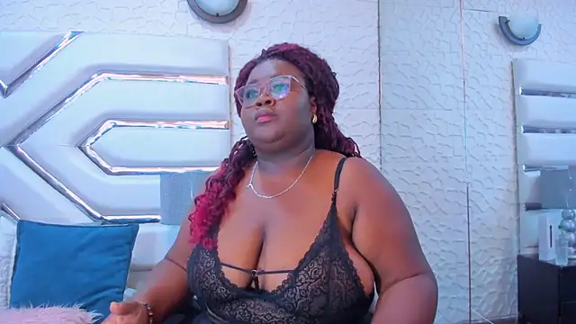 BritannyJhonsons online show from October 6, 2025, 8:09 pm