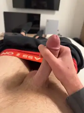 palaubr online show from November 28, 2025, 4:18 pm