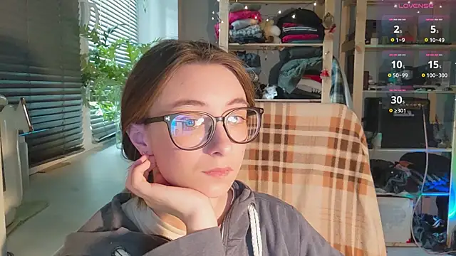 Snapshot of monlight__dana chatting on March 18, 2025, 1:23 pm monlight  dana online show from March 18, 2025, 1:23 pm