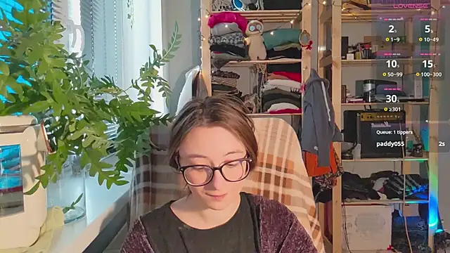 Snapshot of monlight__dana chatting on February 23, 2025, 1:32 pm monlight  dana online show from February 23, 2025, 1:32 pm