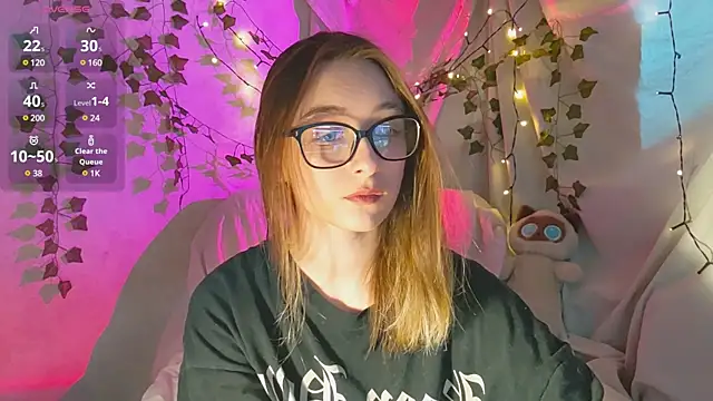 Snapshot of monlight__dana chatting on December 6, 2024, 12:00 pm monlight  dana online show from December 6, 2024, 12:00 pm