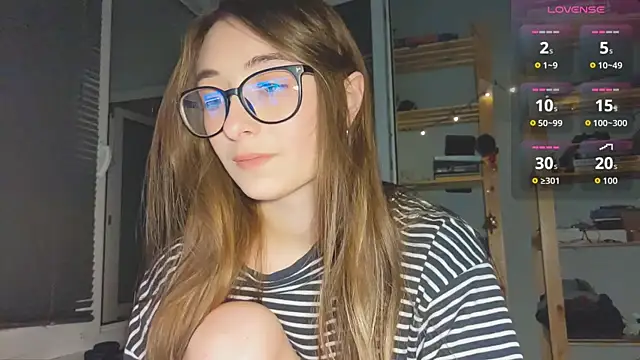 Snapshot of monlight__dana chatting on October 7, 2025, 7:04 pm monlight  dana online show from October 7, 2025, 7:04 pm