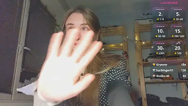 monlight  dana online show from December 13, 2025, 8:04 pm