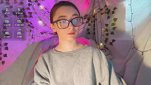 Snapshot of monlight__dana chatting on December 3, 2024, 10:45 am monlight  dana online show from December 3, 2024, 10:45 am