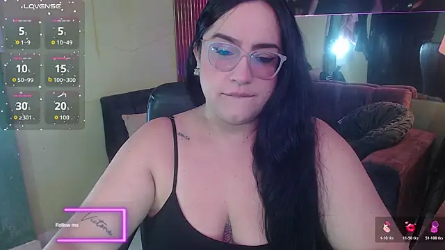 Sofiia davis23 online show from June 1, 2026, 1:44 pm