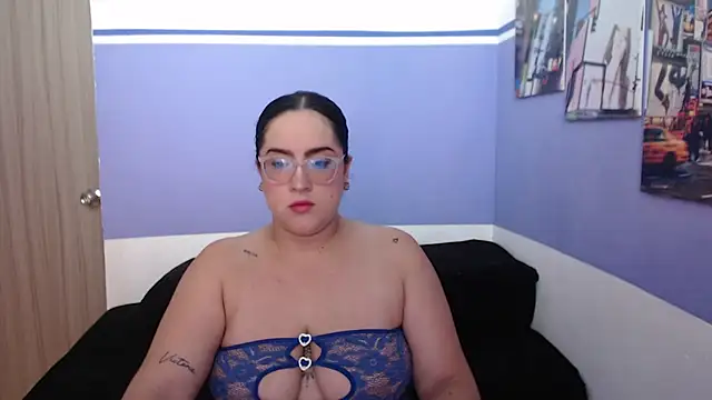 Sofiia davis23 online show from May 27, 2026, 1:40 pm