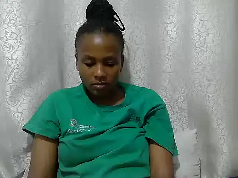 Snapshot of tinabestdoll chatting on November 28, 2025, 4:29 pm tinabestdoll online show from November 28, 2025, 4:29 pm