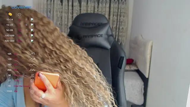  Just a queen 3 online show from November 25, 2025, 9:53 am