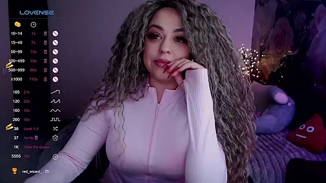  Just a queen 3 online show from February 12, 2025, 5:58 pm