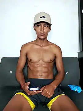 Demiansteven2 online show from April 19, 2026, 11:55 am