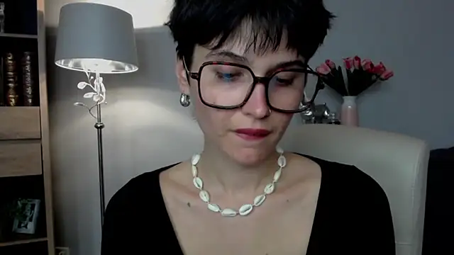 Snapshot of sarah_perfect chatting on March 15, 2026, 2:46 pm sarah perfect online show from March 15, 2026, 2:46 pm