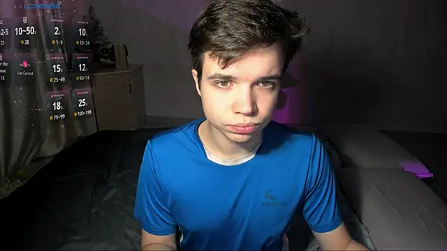 Snapshot of tailer_ chatting on January 11, 2026, 4:47 pm tailer online show from January 11, 2026, 4:47 pm