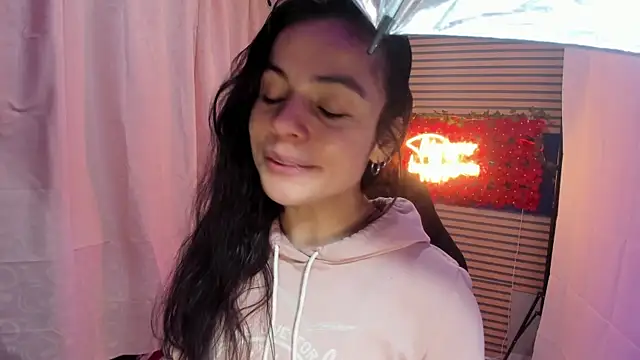 rosse 2504 online show from December 1, 2025, 5:25 pm