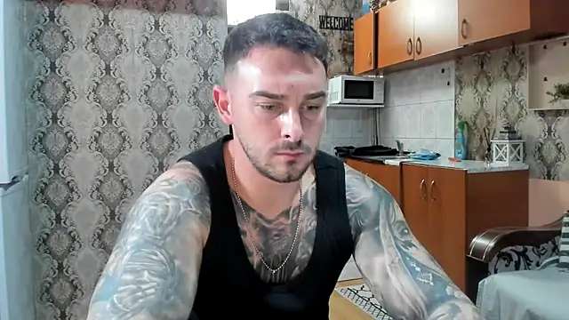 Snapshot of Jonmusclemaster chatting on December 1, 2025, 9:04 pm Jonmusclemaster online show from December 1, 2025, 9:04 pm