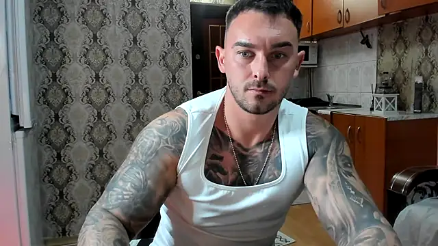 Snapshot of Jonmusclemaster chatting on October 29, 2025, 8:41 pm Jonmusclemaster online show from October 29, 2025, 8:41 pm