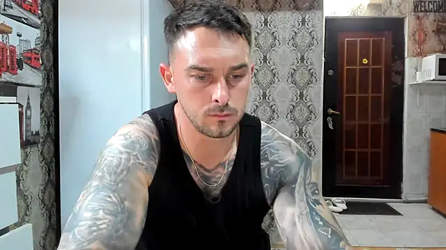 Snapshot of Jonmusclemaster chatting on June 10, 2026, 8:10 pm Jonmusclemaster online show from June 10, 2026, 8:10 pm